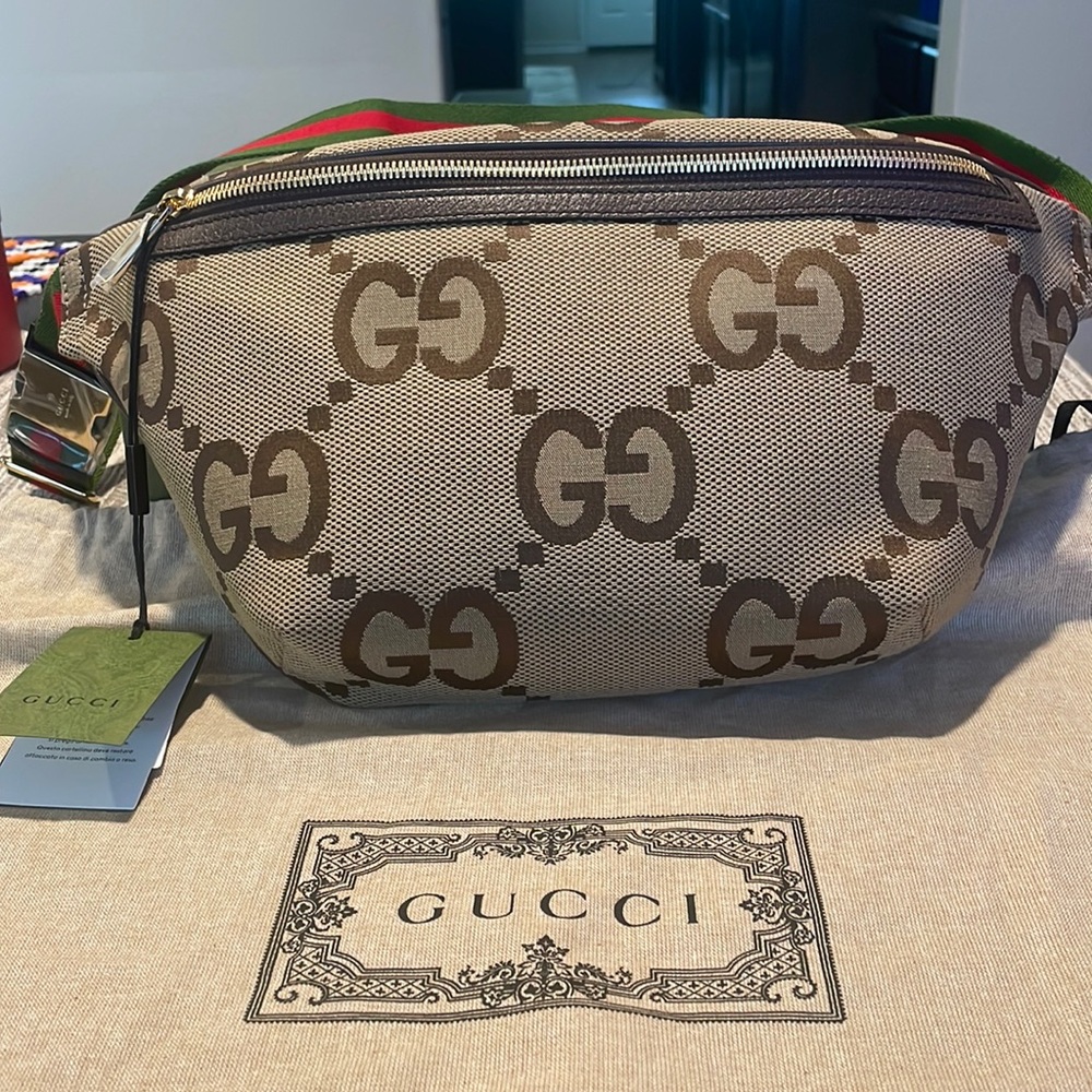 Gucci jumbo gg belt bag